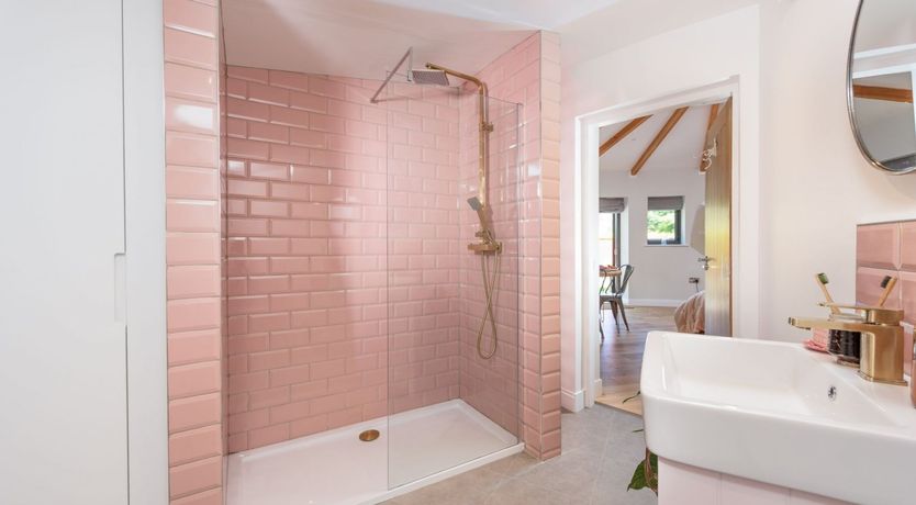 Photo of Rustic in the Round