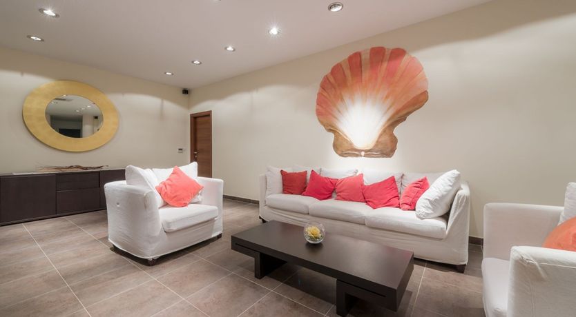 Photo of Edge of the Water Escape