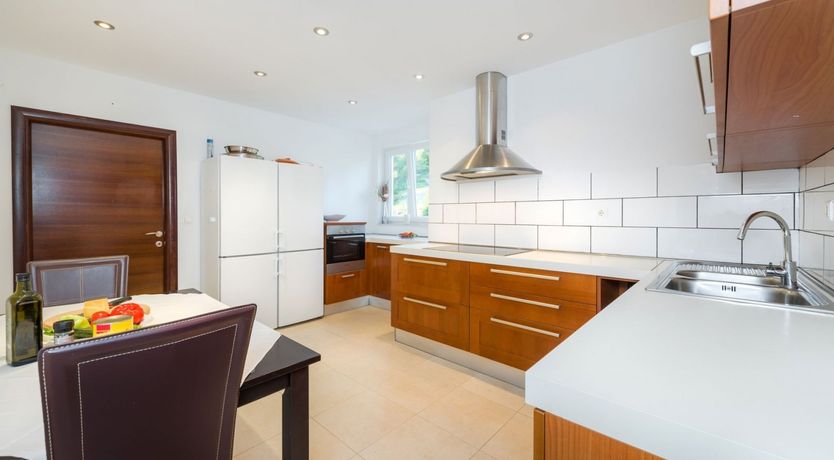 Photo of Edge of the Water Escape