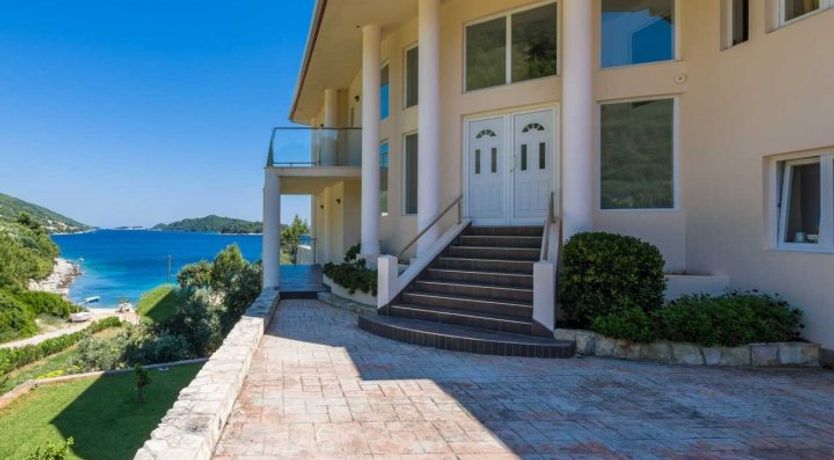 Photo of Edge of the Water Escape