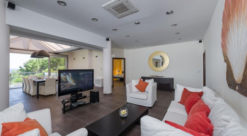 Photo of Edge of the Water Escape