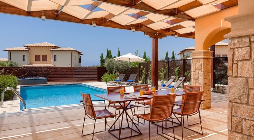 Photo of Honeyed Seafoam