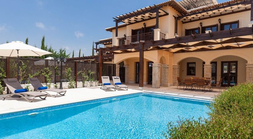 Photo of Honeyed Seafoam