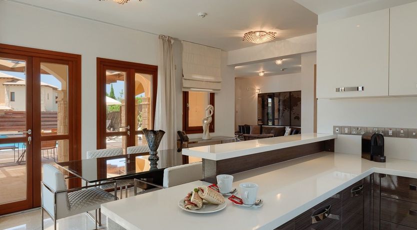 Photo of Honeyed Seafoam