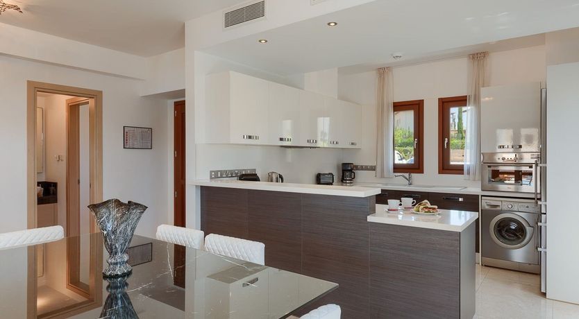 Photo of Honeyed Seafoam