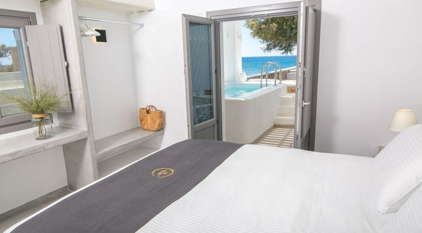 Photo of A Scene of Aquamarine