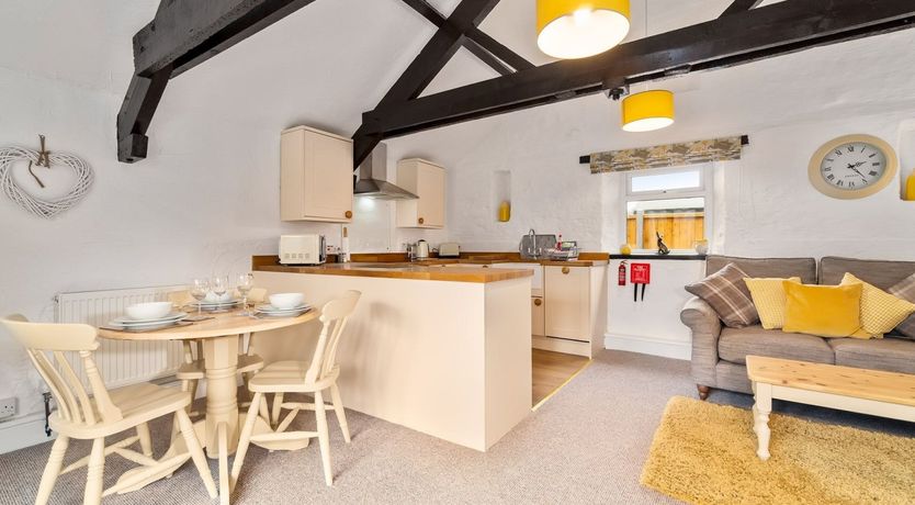 Photo of Sunflowers & Posies