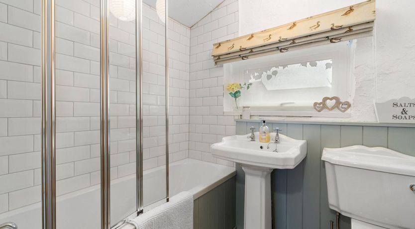 Photo of Sunflowers & Posies