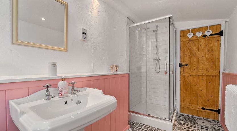 Photo of Sunflowers & Posies