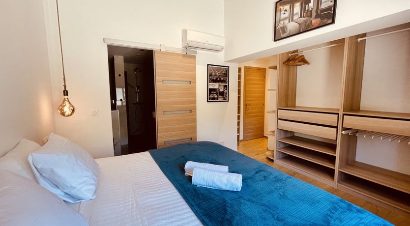 Photo of Sainte Sunshine