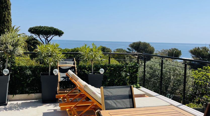 Photo of Sainte Sunshine