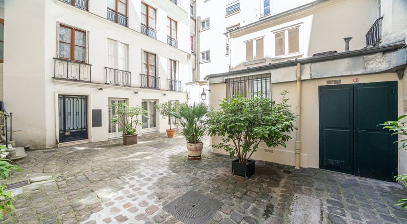 Photo of Toujours Paris