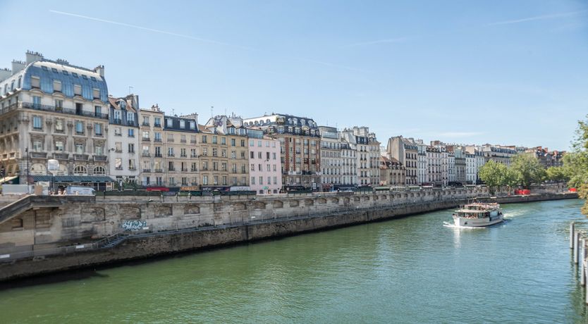 Photo of Toujours Paris