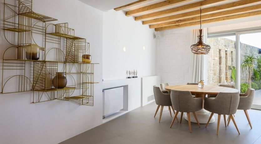 Photo of Chic in White & Blue