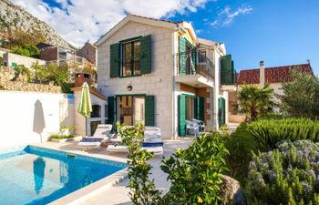 Biokovo Beauty Holiday Home