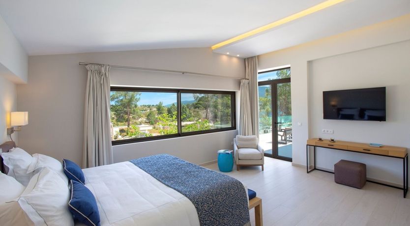 Photo of Along Came Zeus