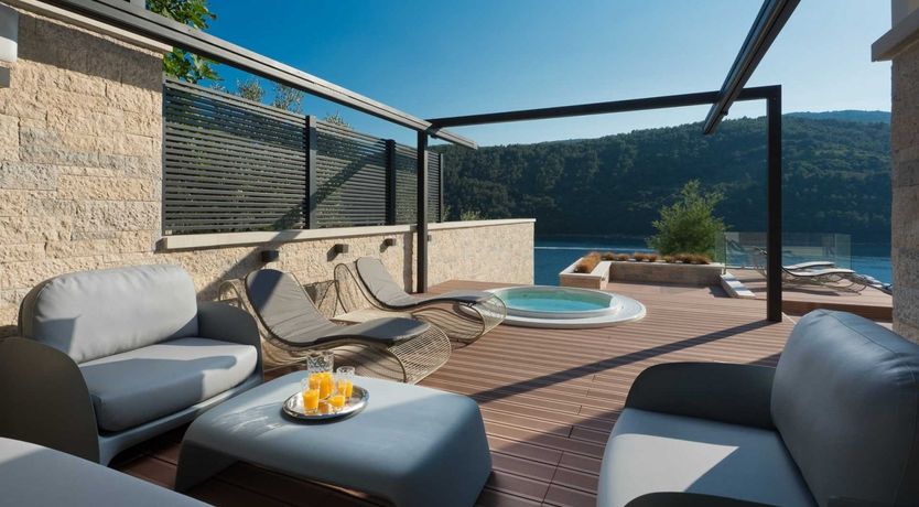 Photo of Supermodel Strut