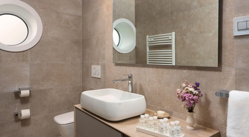 Photo of Supermodel Strut