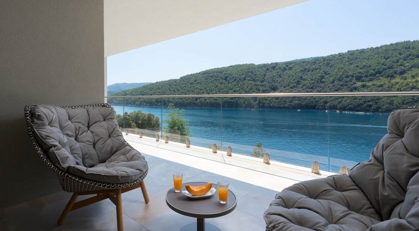 Photo of Supermodel Strut