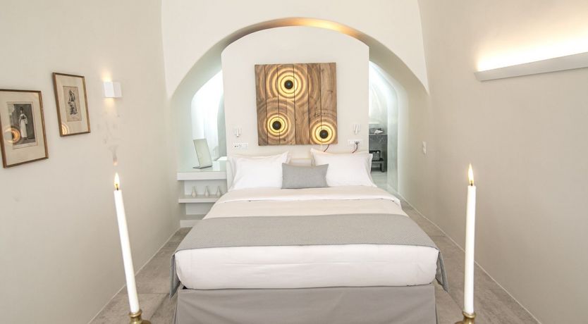 Photo of Bougainvillea on the Breeze