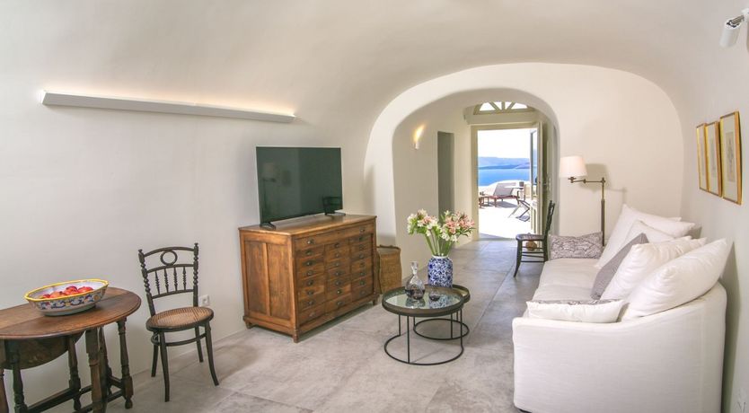 Photo of Bougainvillea on the Breeze