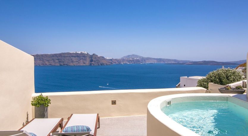 Photo of Bougainvillea on the Breeze