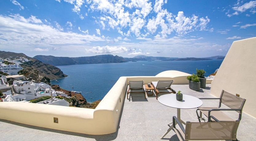 Photo of Bougainvillea on the Breeze