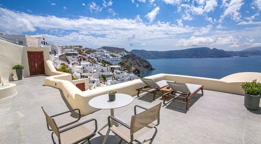 Photo of Bougainvillea on the Breeze