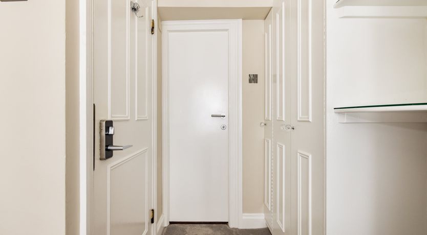 Photo of Stucco & Marble