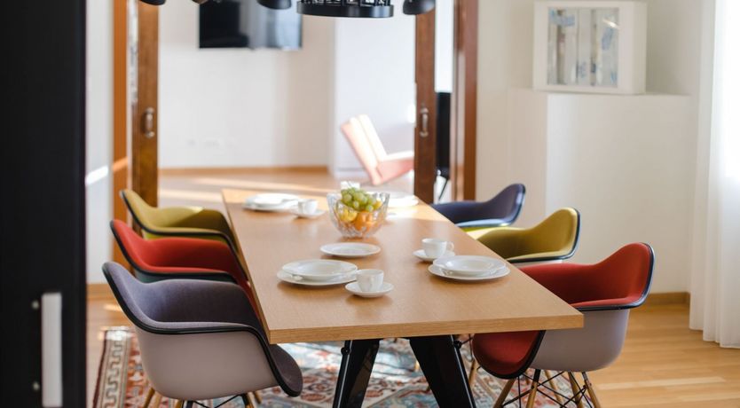 Photo of The Pearl Diver