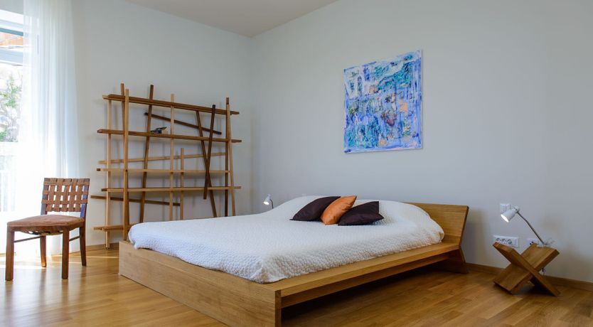 Photo of The Pearl Diver