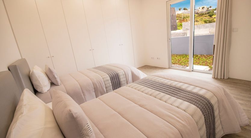 Photo of Sapphire Seabird