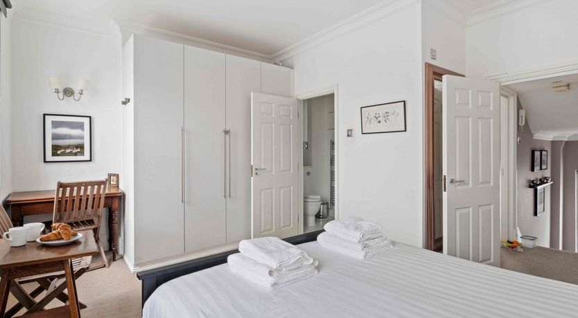 Photo of Belgravia Belle