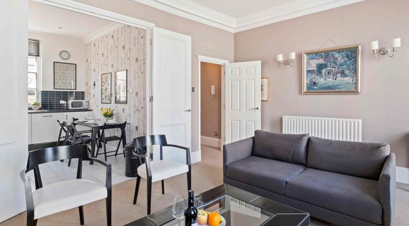 Photo of Belgravia Belle