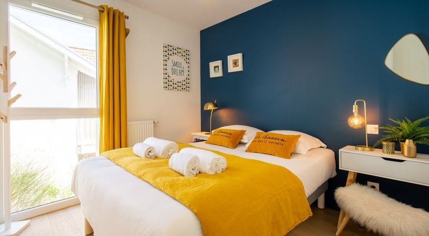 Photo of Saunter the Shoreline