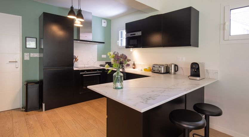 Photo of Saunter the Shoreline