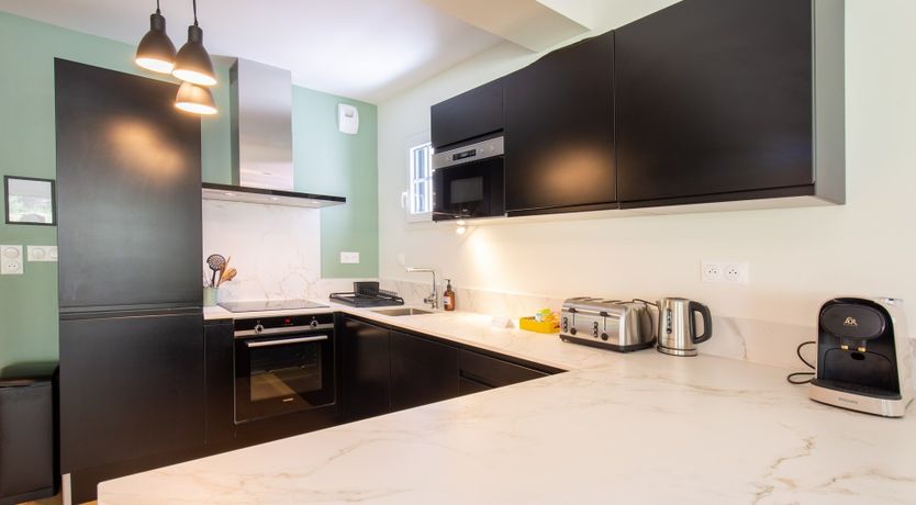 Photo of Saunter the Shoreline