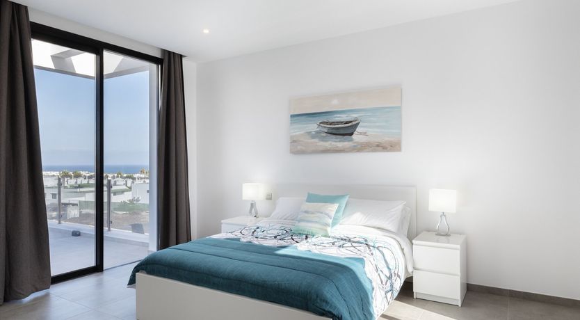 Photo of Sunshine on the Rocks