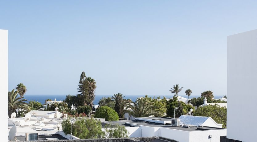 Photo of Sunshine on the Rocks