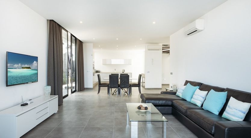 Photo of Sunshine on the Rocks