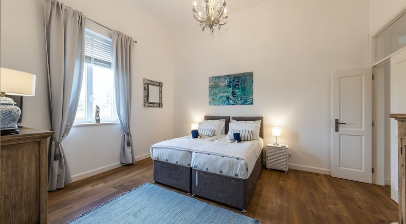 Photo of Olive & Citrus