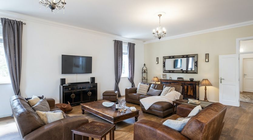 Photo of Olive & Citrus