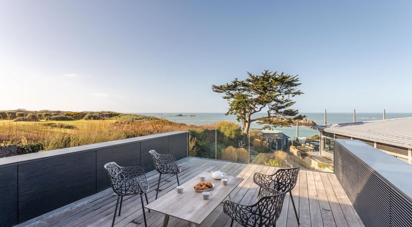 Photo of Upon the Rocks of Malouin