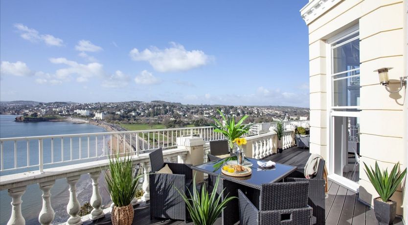 Photo of Seaview Splendour