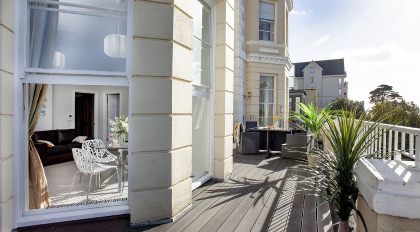 Photo of Seaview Splendour