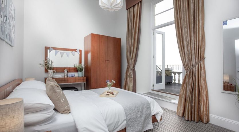 Photo of Seaview Splendour