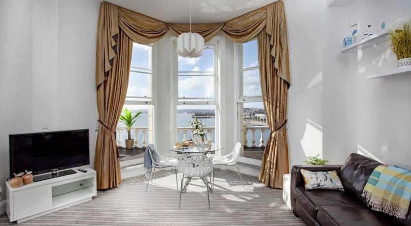 Photo of Seaview Splendour