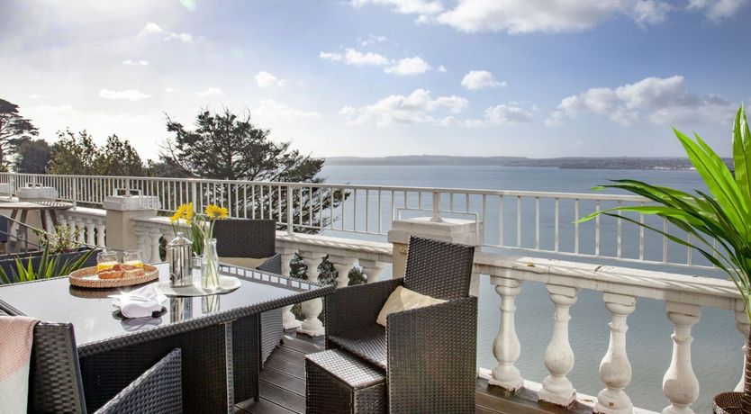 Photo of Seaview Splendour