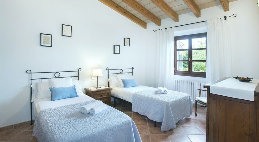 Photo of Emerald Eyes