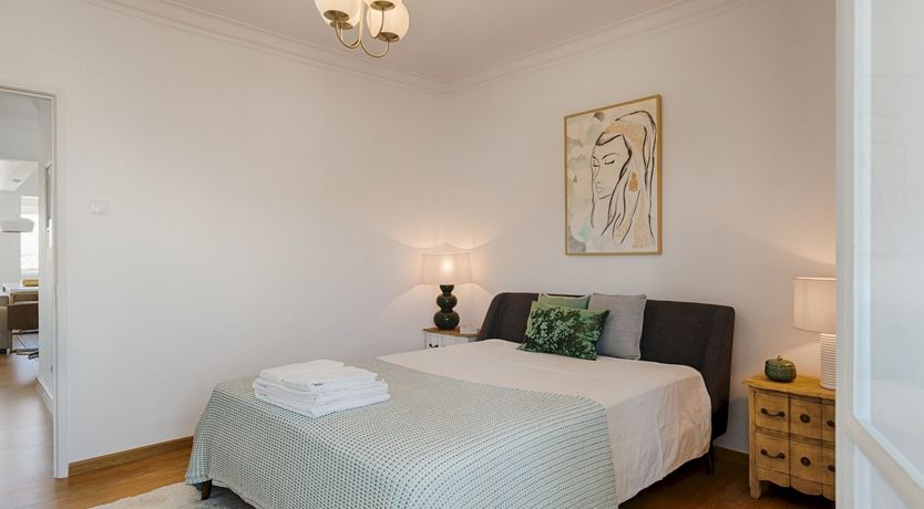 Photo of Saving Graça